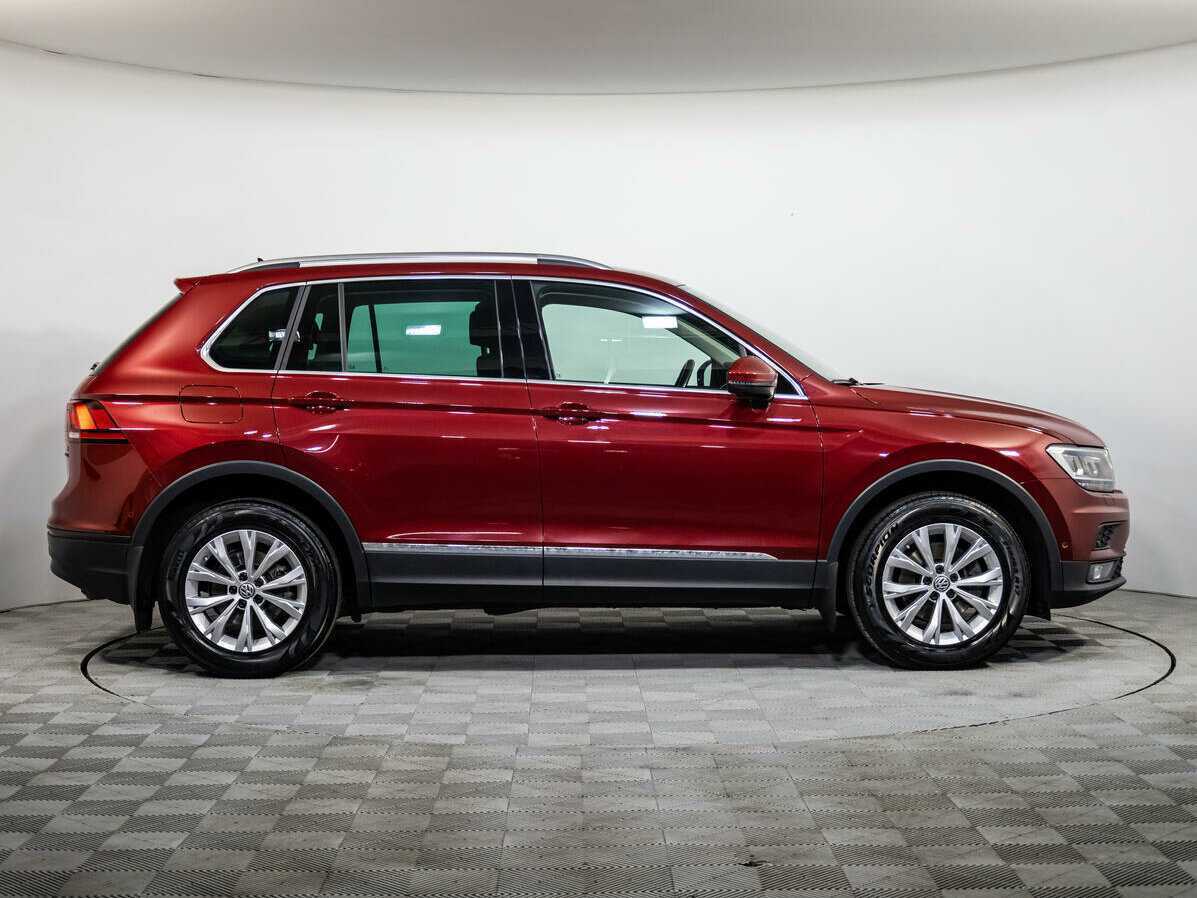 Volkswagen Tiguan с пробегом — 2017 год. Фото: #3