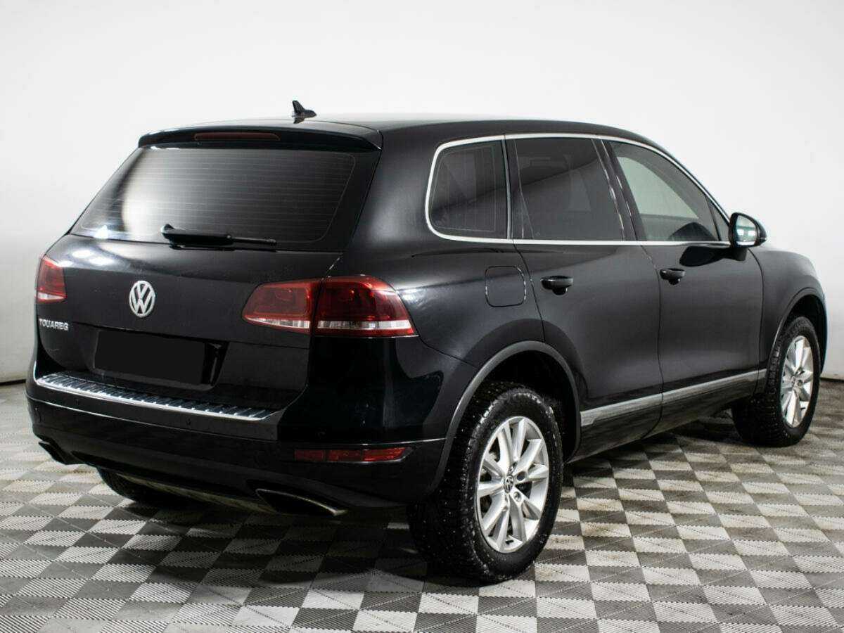 Volkswagen Touareg с пробегом — 2012 год. Фото: #4