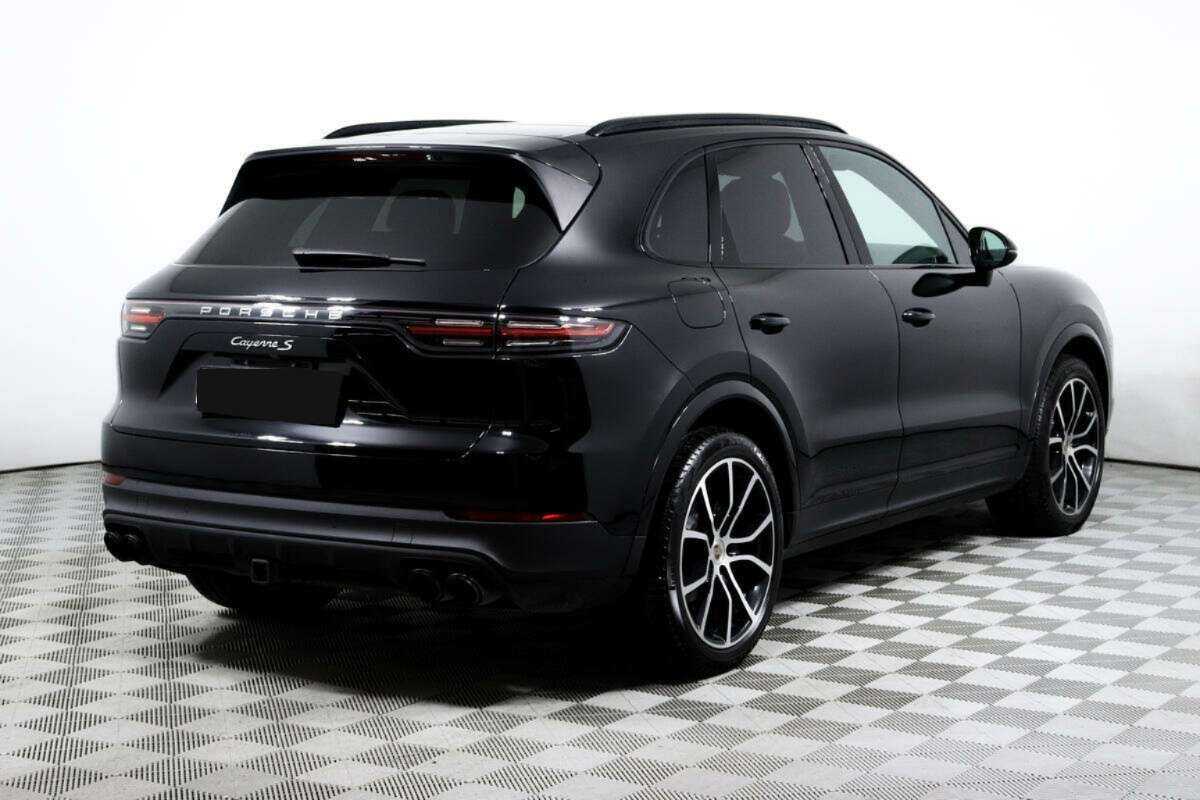 Porsche Cayenne с пробегом — 2018 год. Фото: #2