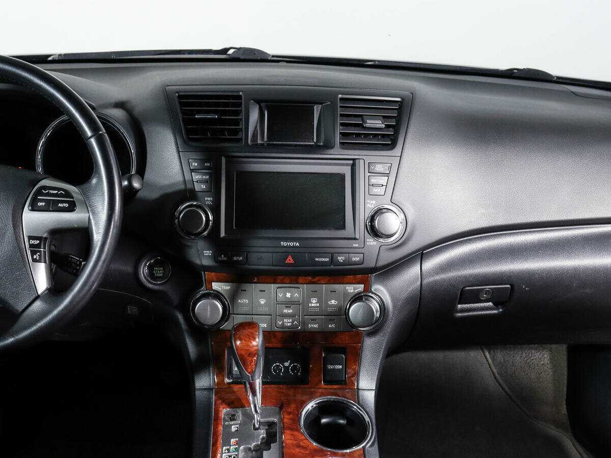 Toyota Highlander с пробегом — 2011 год. Фото: #12
