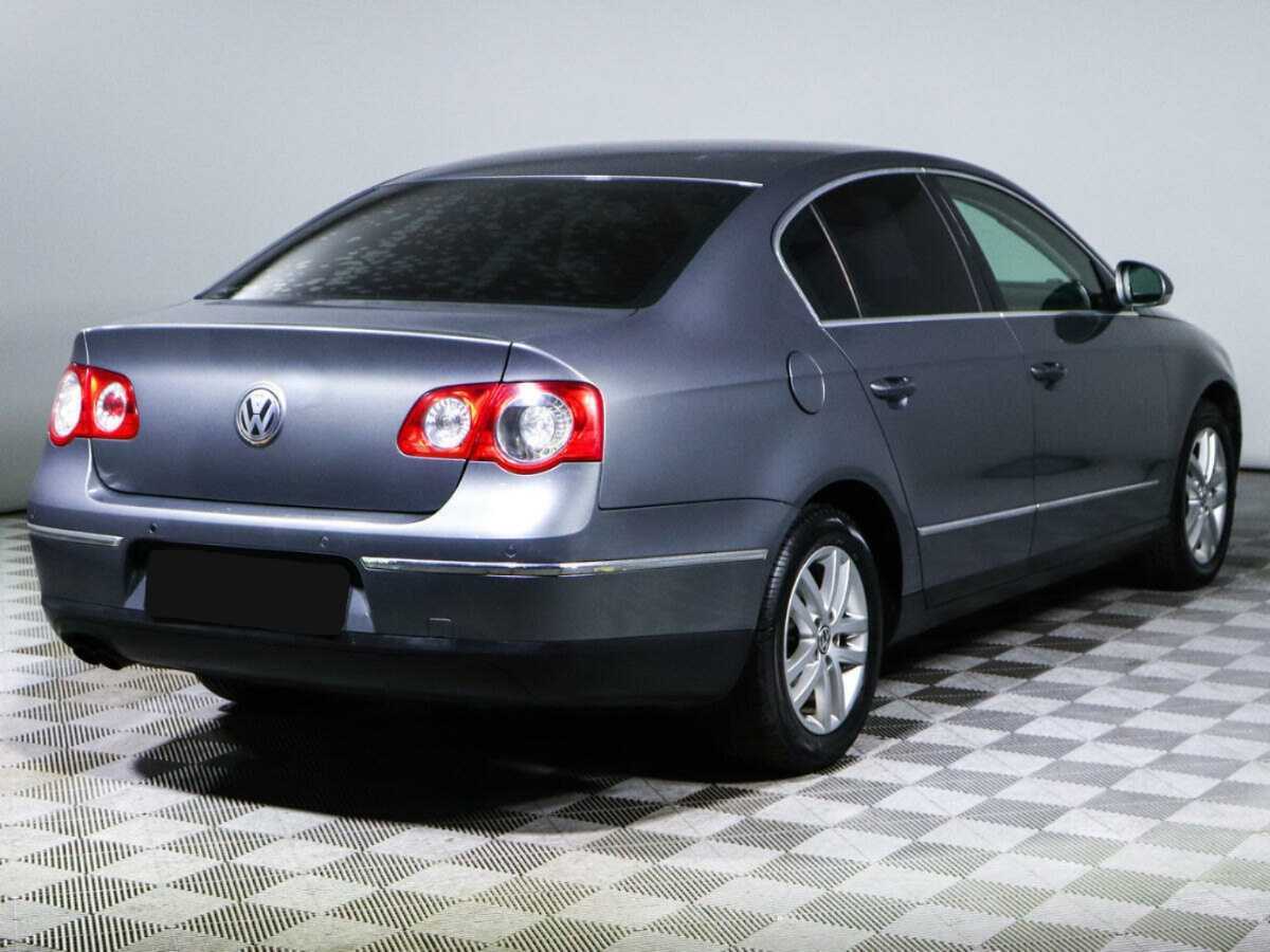 Volkswagen Passat с пробегом — 2005 год. Фото: #4