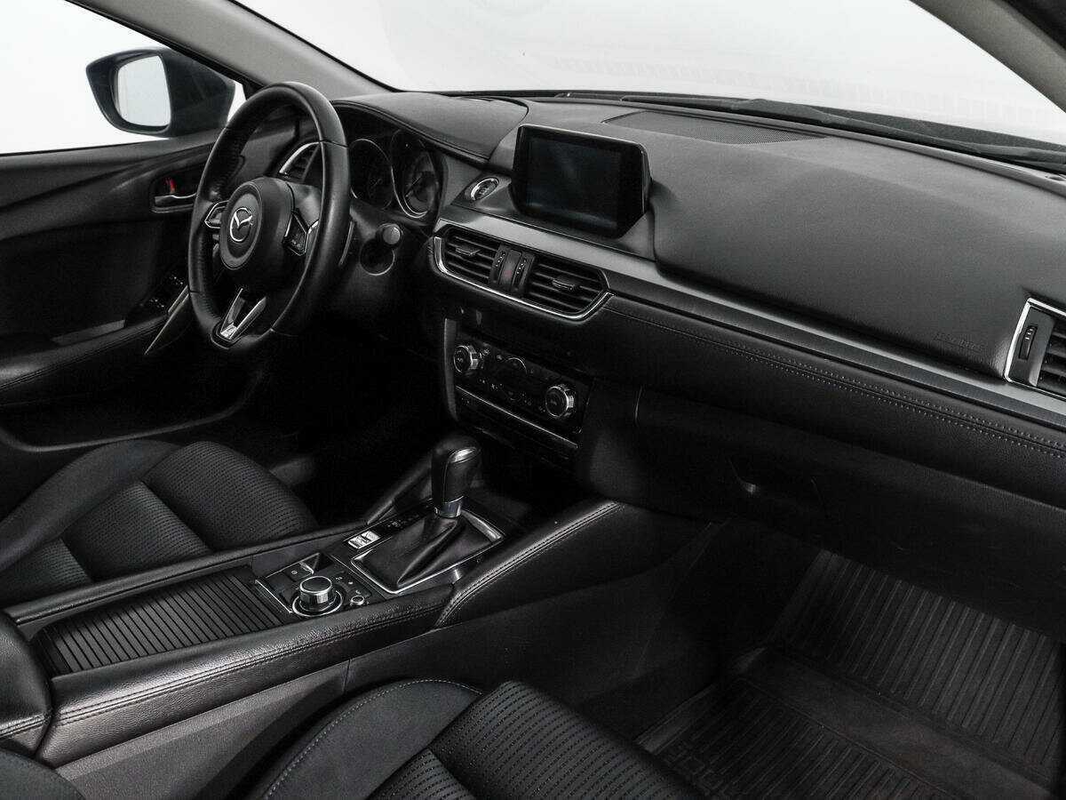 Mazda 6 с пробегом — 2016 год. Фото: #13