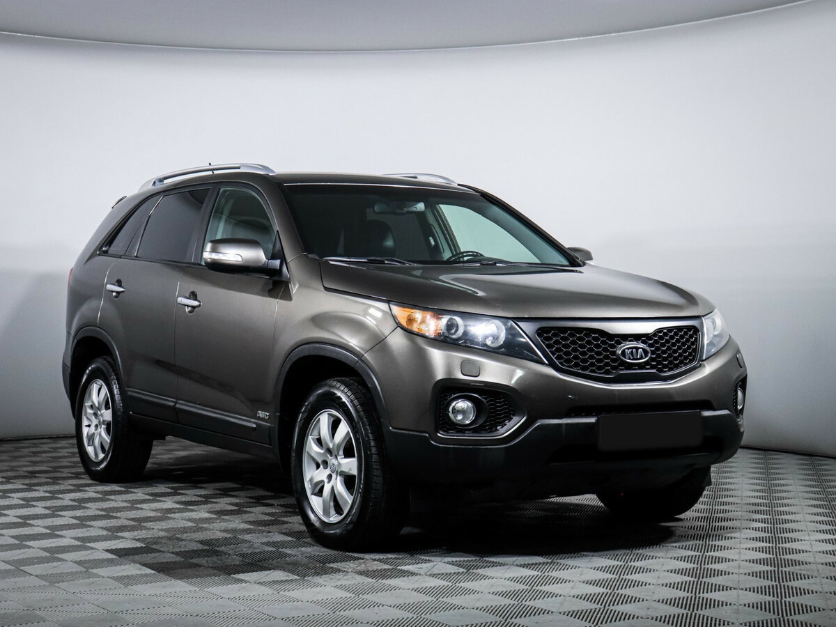 Kia Sorento с пробегом — 2011 год. Фото: #2
