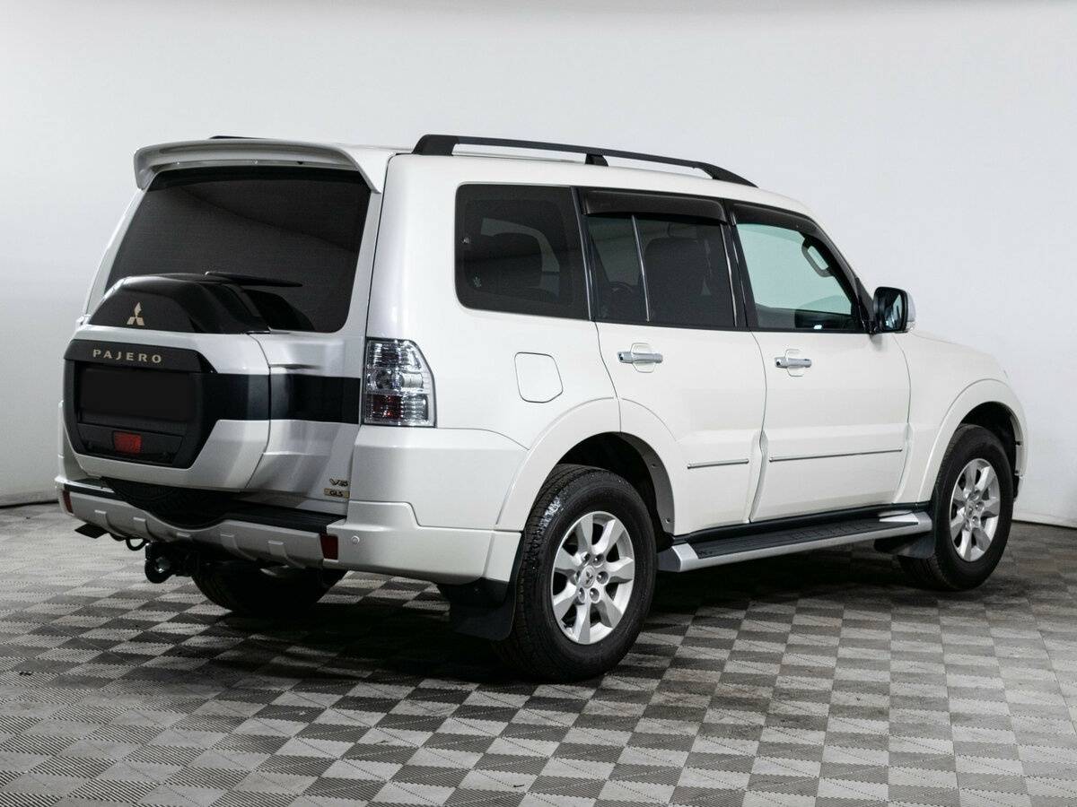 Mitsubishi Pajero с пробегом — 2021 год. Фото: #4
