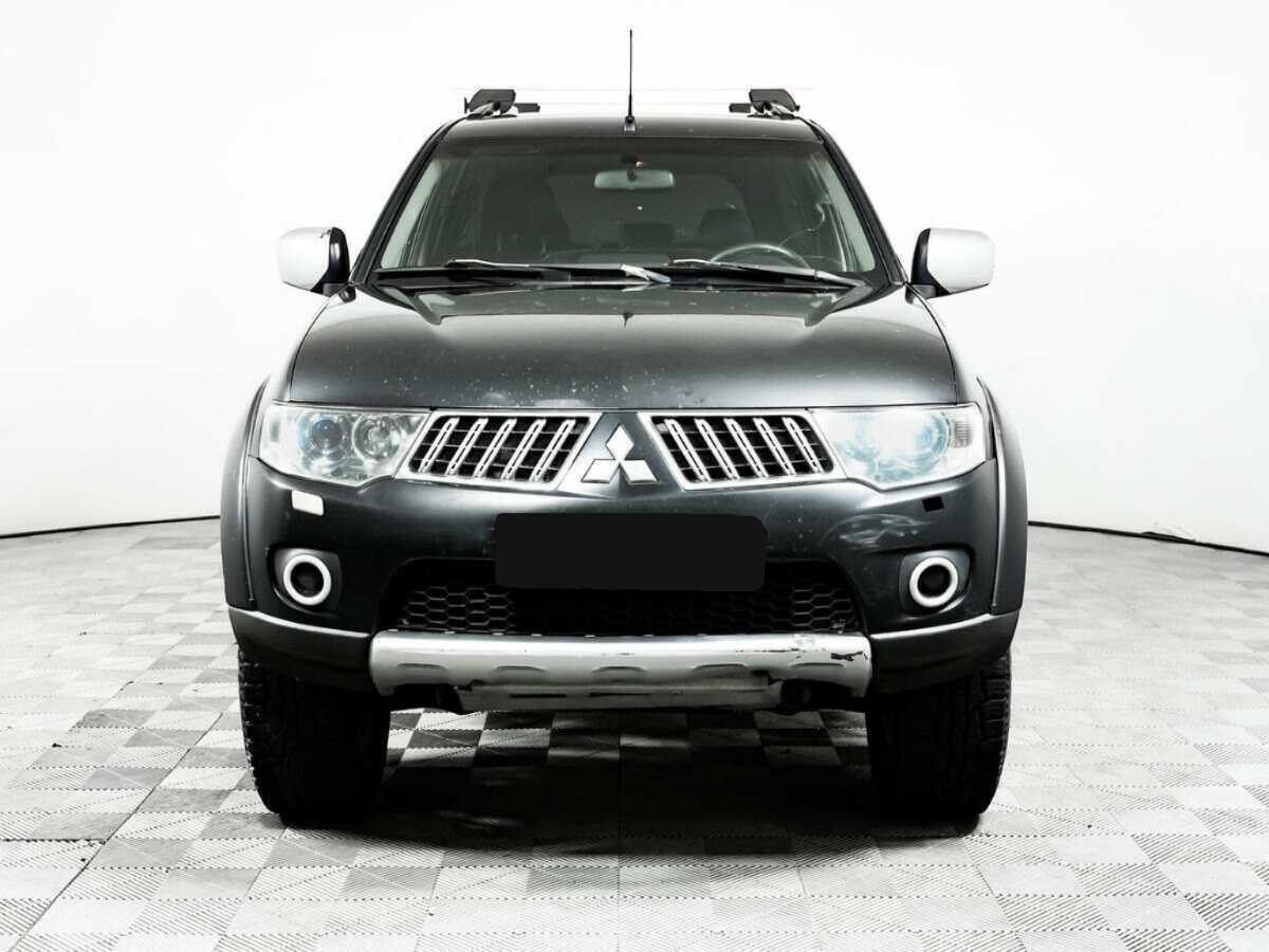 Mitsubishi Pajero Sport с пробегом — 2010 год. Фото: #1