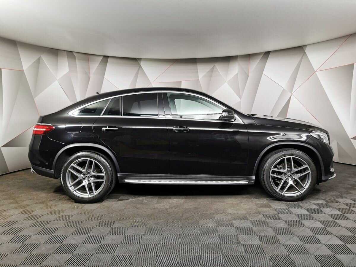 Mercedes-Benz GLE Coupe с пробегом — 2018 год. Фото: #5