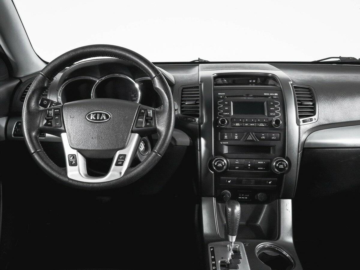 Kia Sorento с пробегом — 2011 год. Фото: #11