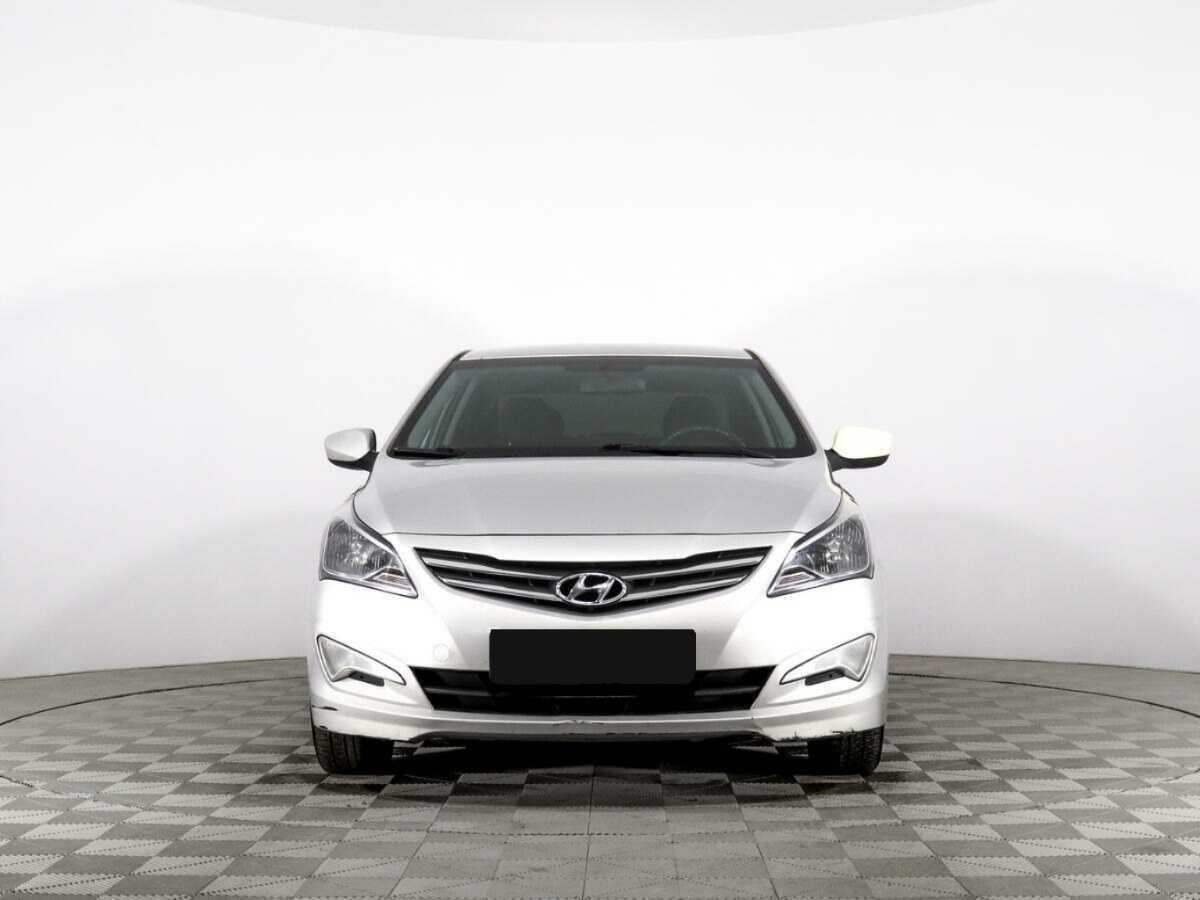 Hyundai Solaris с пробегом — 2016 год. Фото: #1