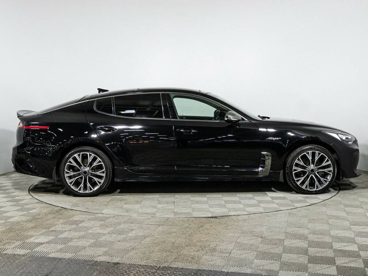 Kia Stinger с пробегом — 2018 год. Фото: #3