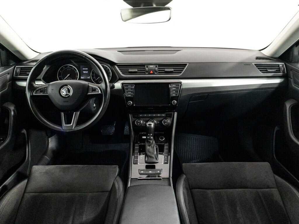 Skoda Superb с пробегом — 2017 год. Фото: #12