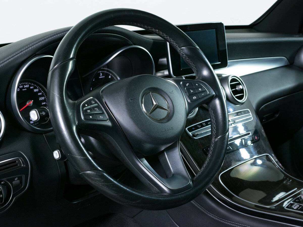 Mercedes-Benz GLC с пробегом — 2016 год. Фото: #15