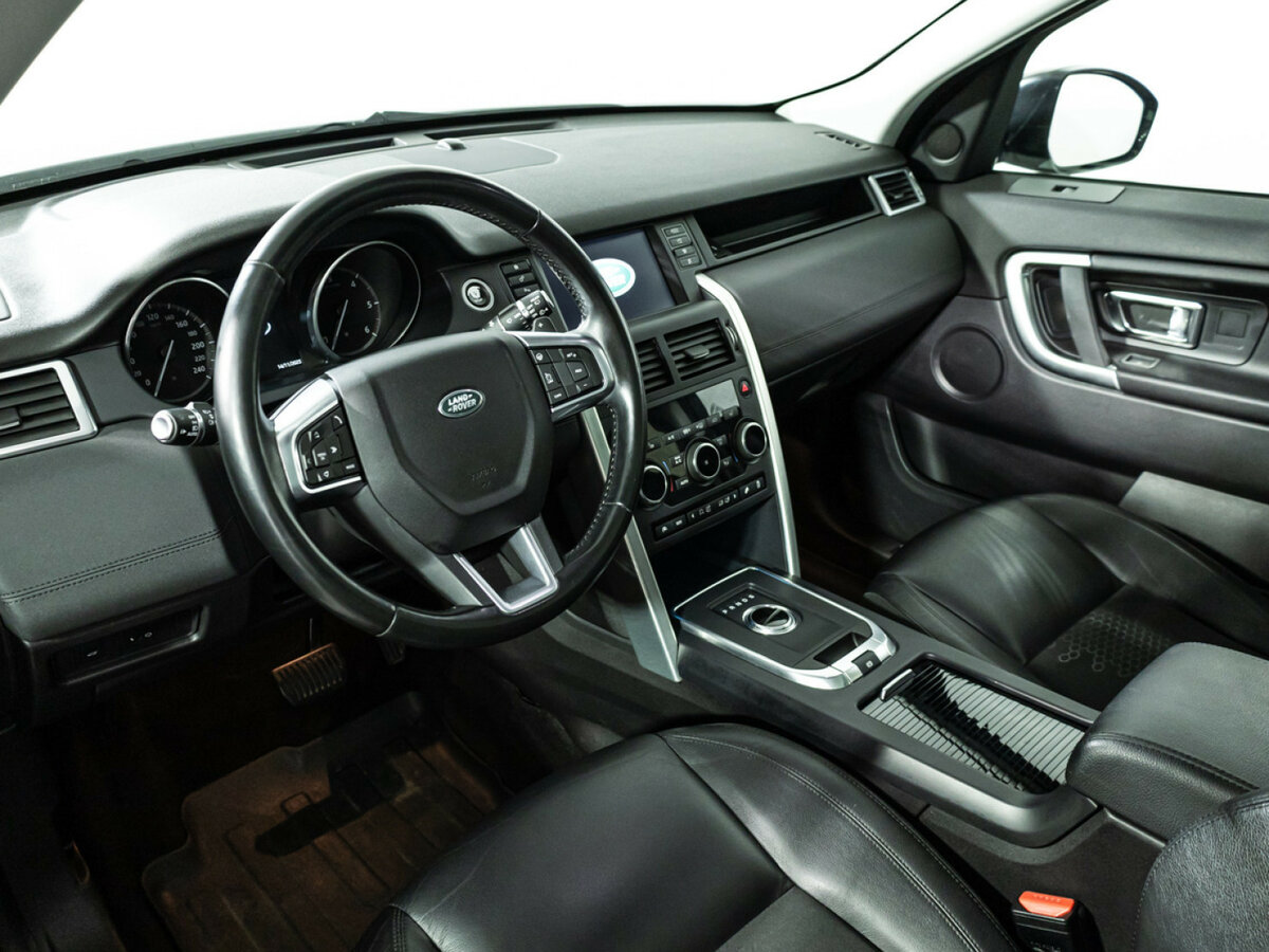 Land Rover Discovery Sport с пробегом — 2017 год. Фото: #8