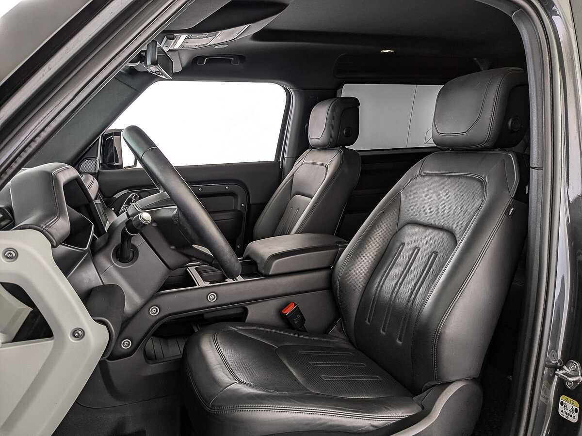 Land Rover Defender с пробегом — 2021 год. Фото: #19