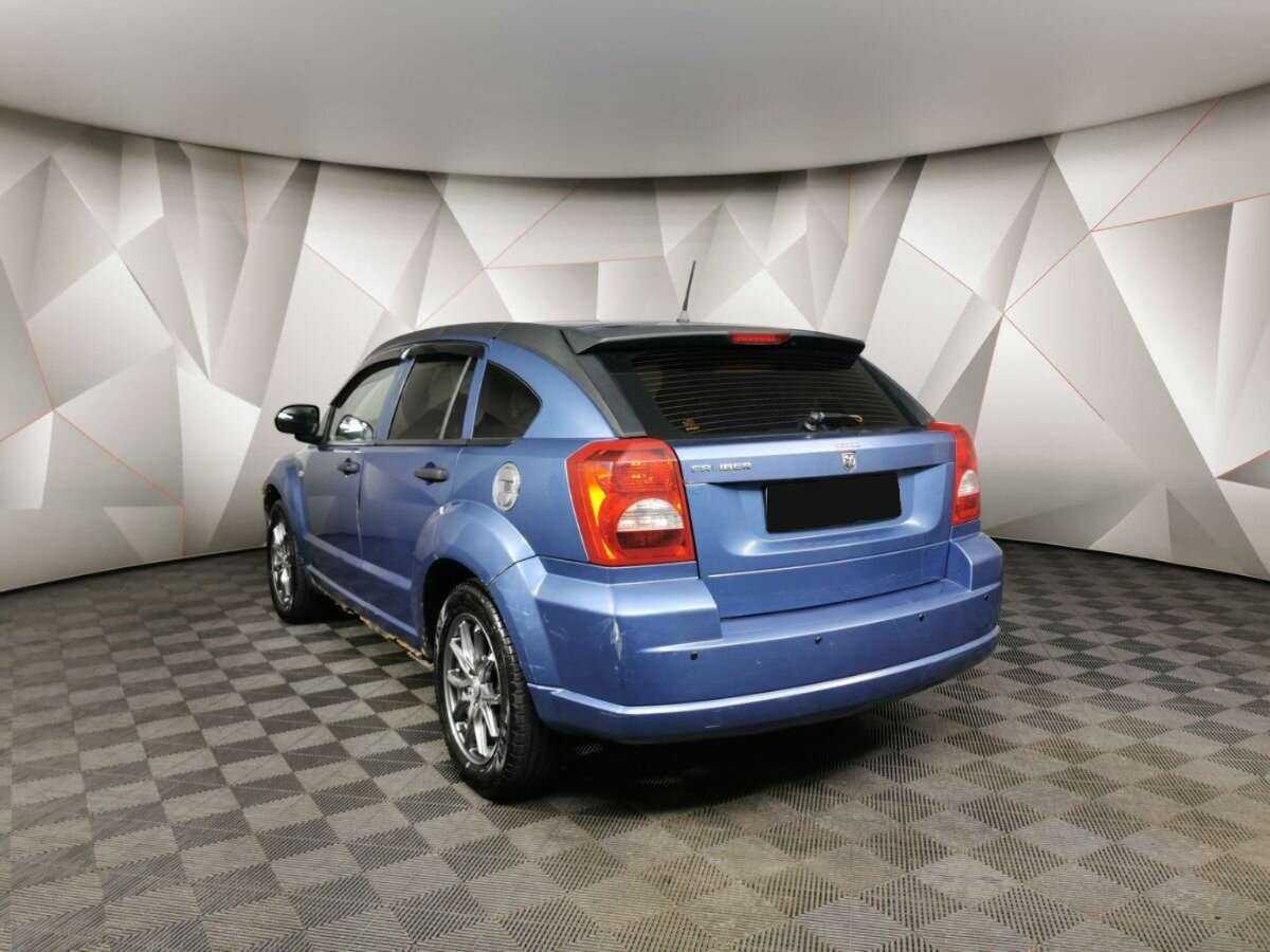 Dodge Caliber с пробегом — 2006 год. Фото: #2