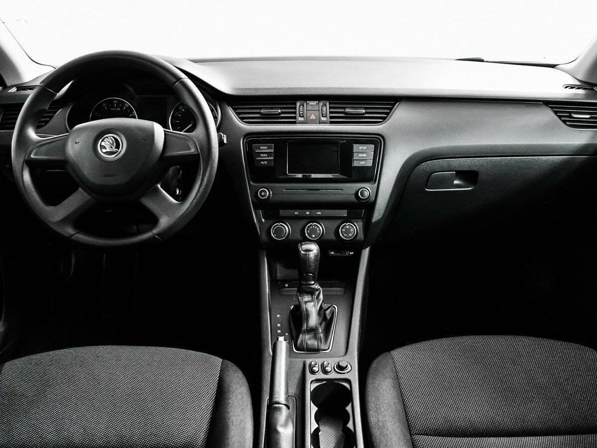 Skoda Octavia с пробегом — 2015 год. Фото: #10