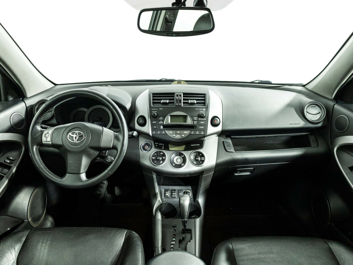 Toyota RAV4 с пробегом — 2007 год. Фото: #12