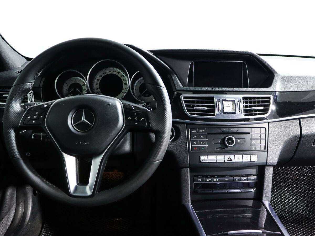 Mercedes-Benz E-Класс с пробегом — 2015 год. Фото: #11