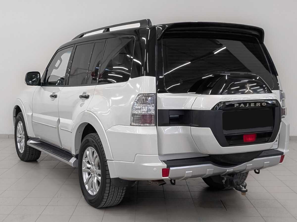 Mitsubishi Pajero с пробегом — 2020 год. Фото: #6