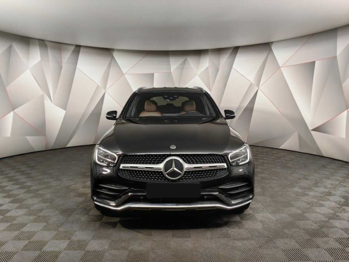 Mercedes-Benz GLC с пробегом — 2021 год. Фото: #6