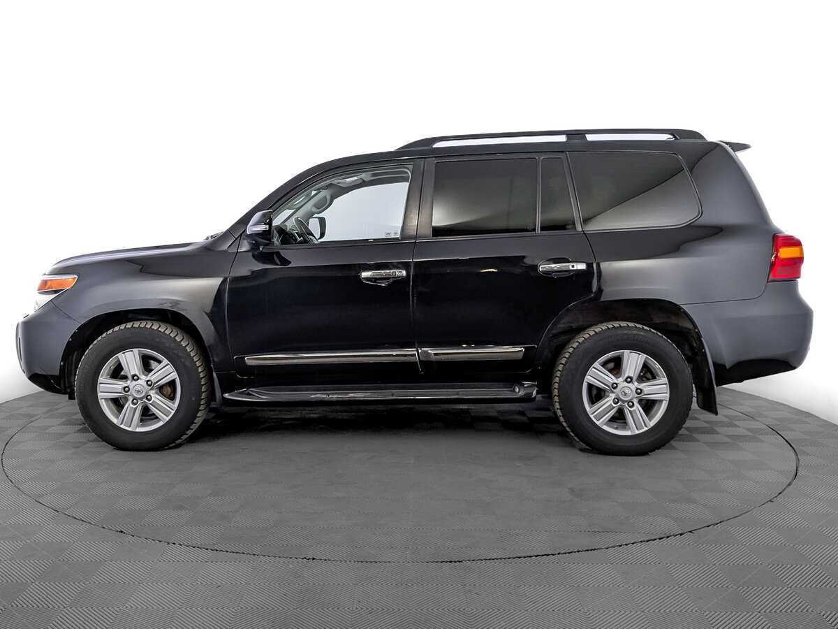 Toyota Land Cruiser с пробегом — 2014 год. Фото: #7
