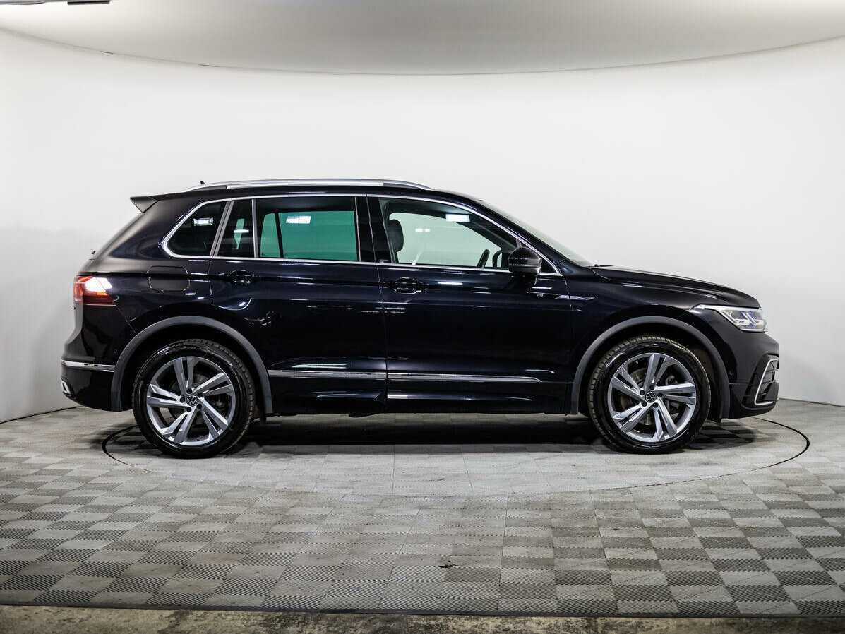 Volkswagen Tiguan с пробегом — 2021 год. Фото: #2