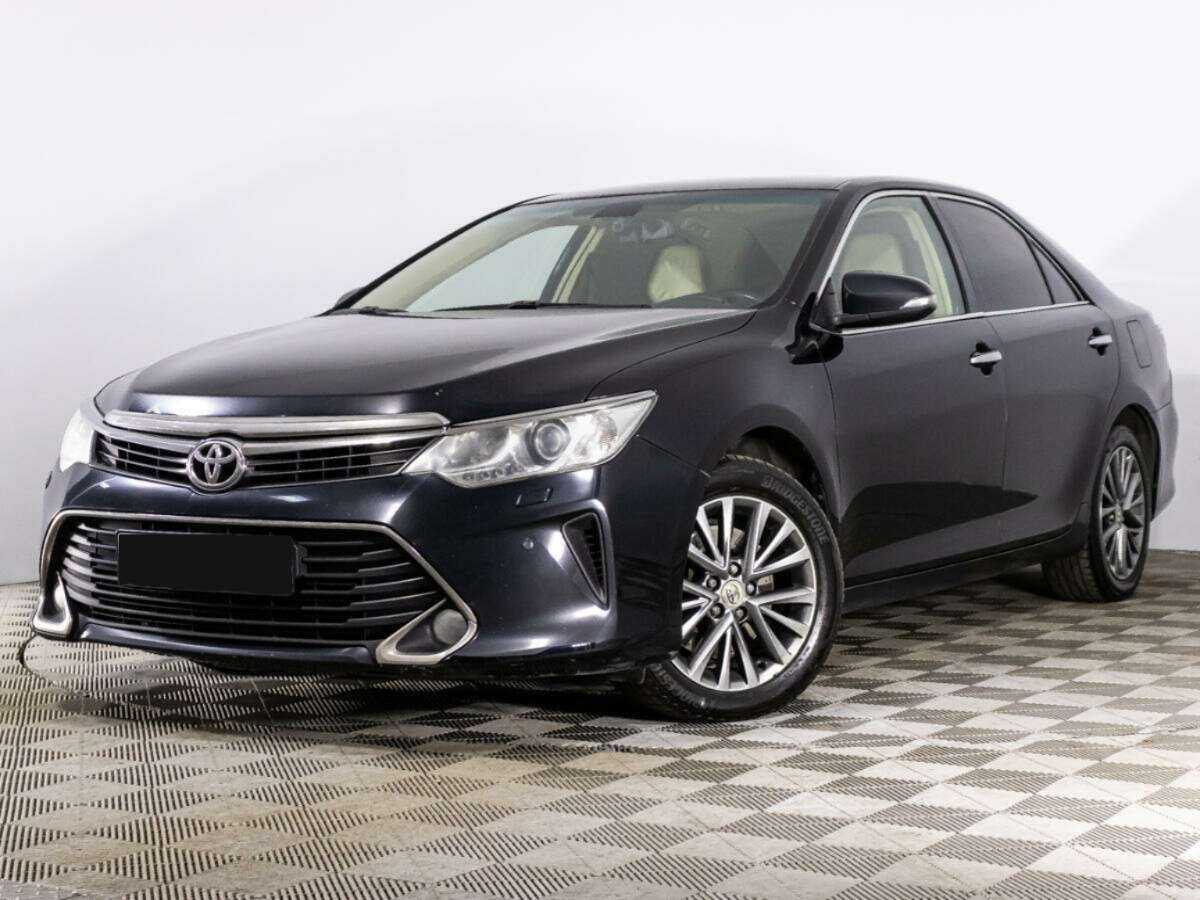 Toyota Camry с пробегом — 2017 год. Фото: #0
