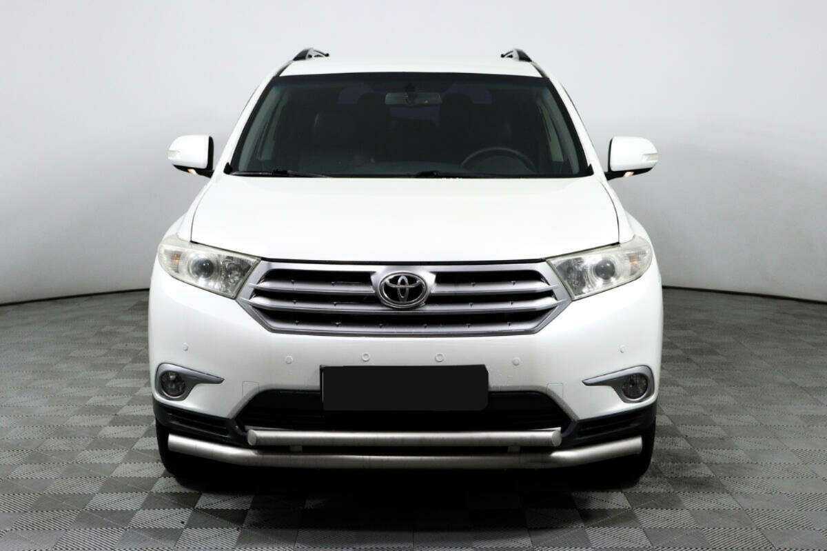 Toyota Highlander с пробегом — 2012 год. Фото: #1