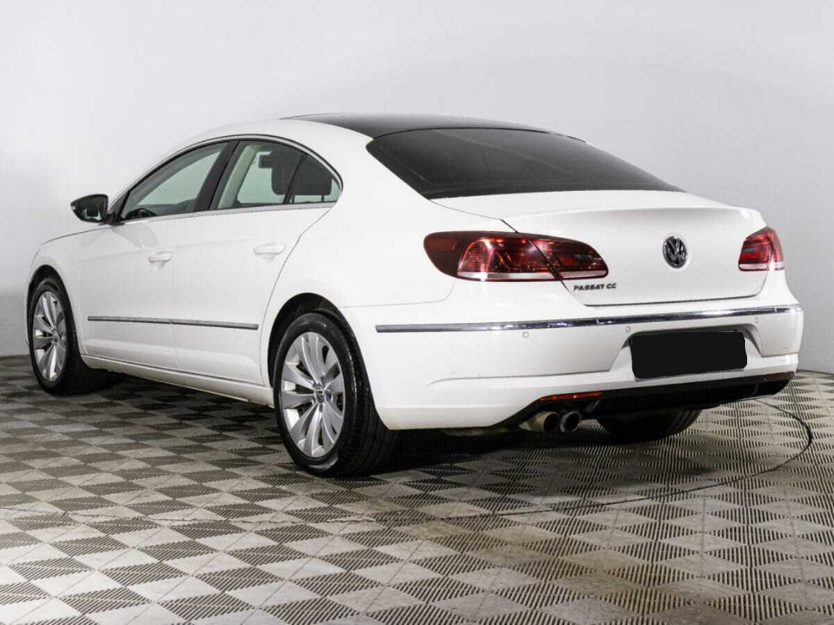 Volkswagen Passat CC с пробегом — 2013 год. Фото: #6