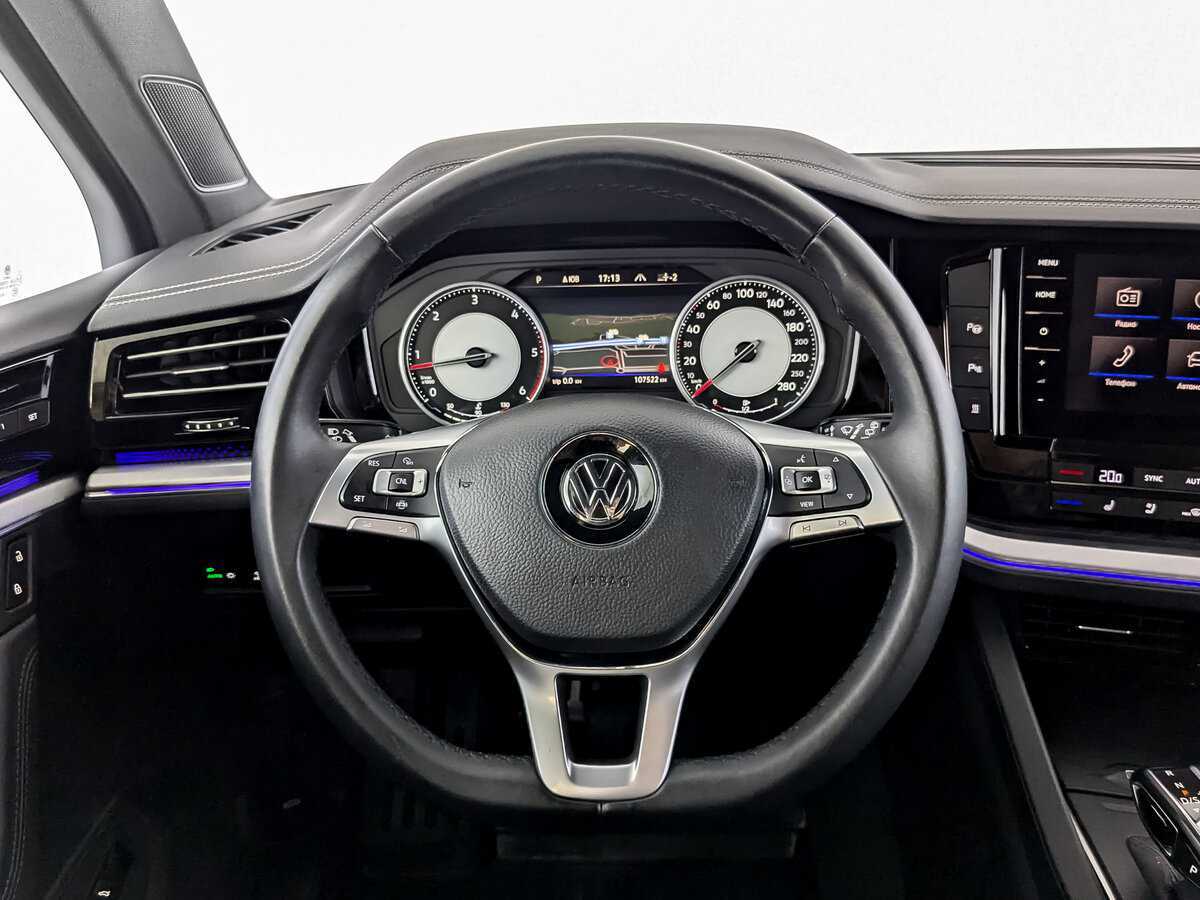 Volkswagen Touareg с пробегом — 2019 год. Фото: #18