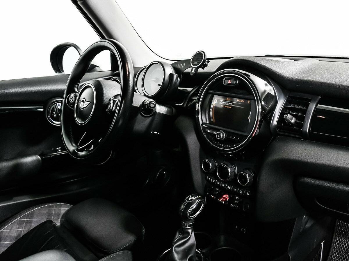 Mini Hatch с пробегом — 2015 год. Фото: #8