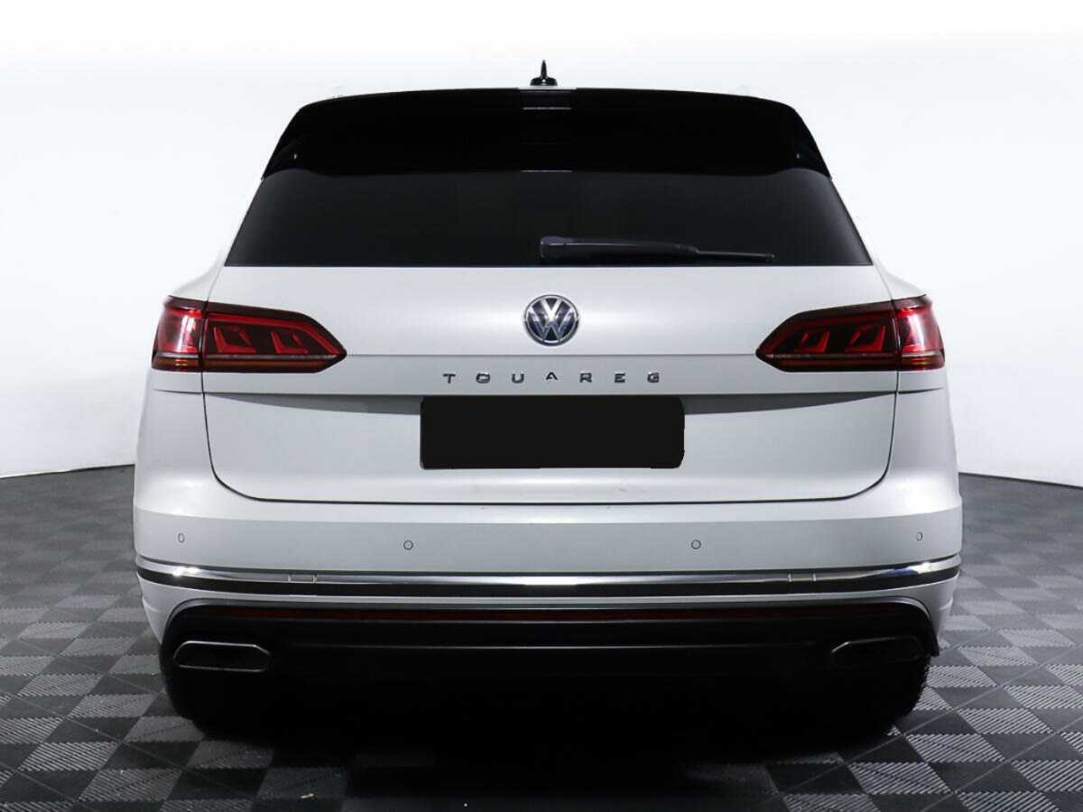Volkswagen Touareg с пробегом — 2020 год. Фото: #4