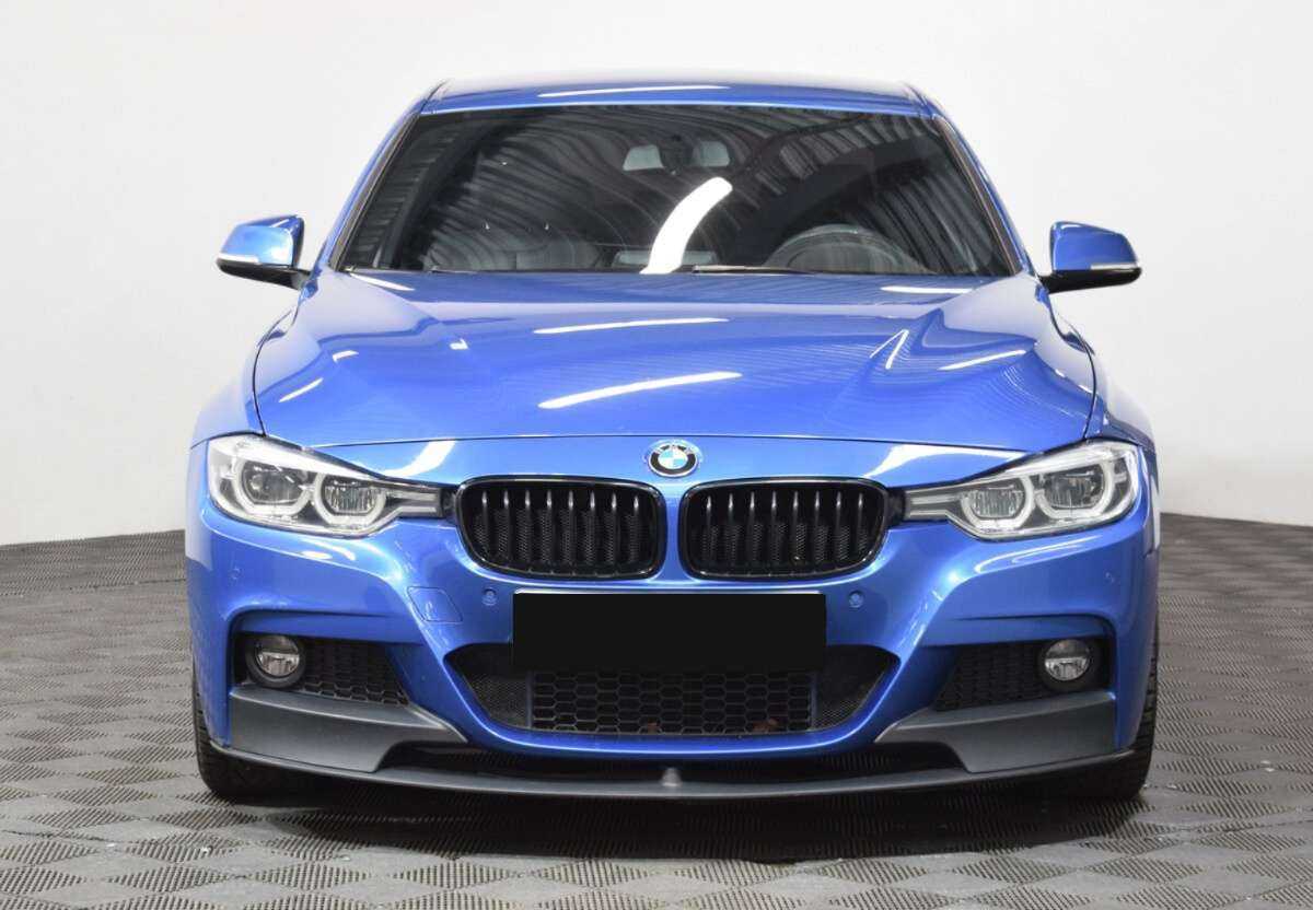 BMW 3 серии с пробегом — 2018 год. Фото: #1