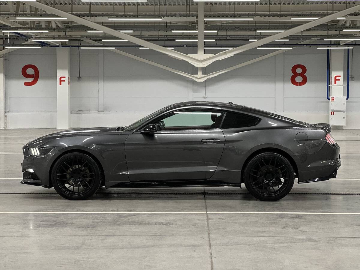Ford Mustang с пробегом — 2016 год. Фото: #7