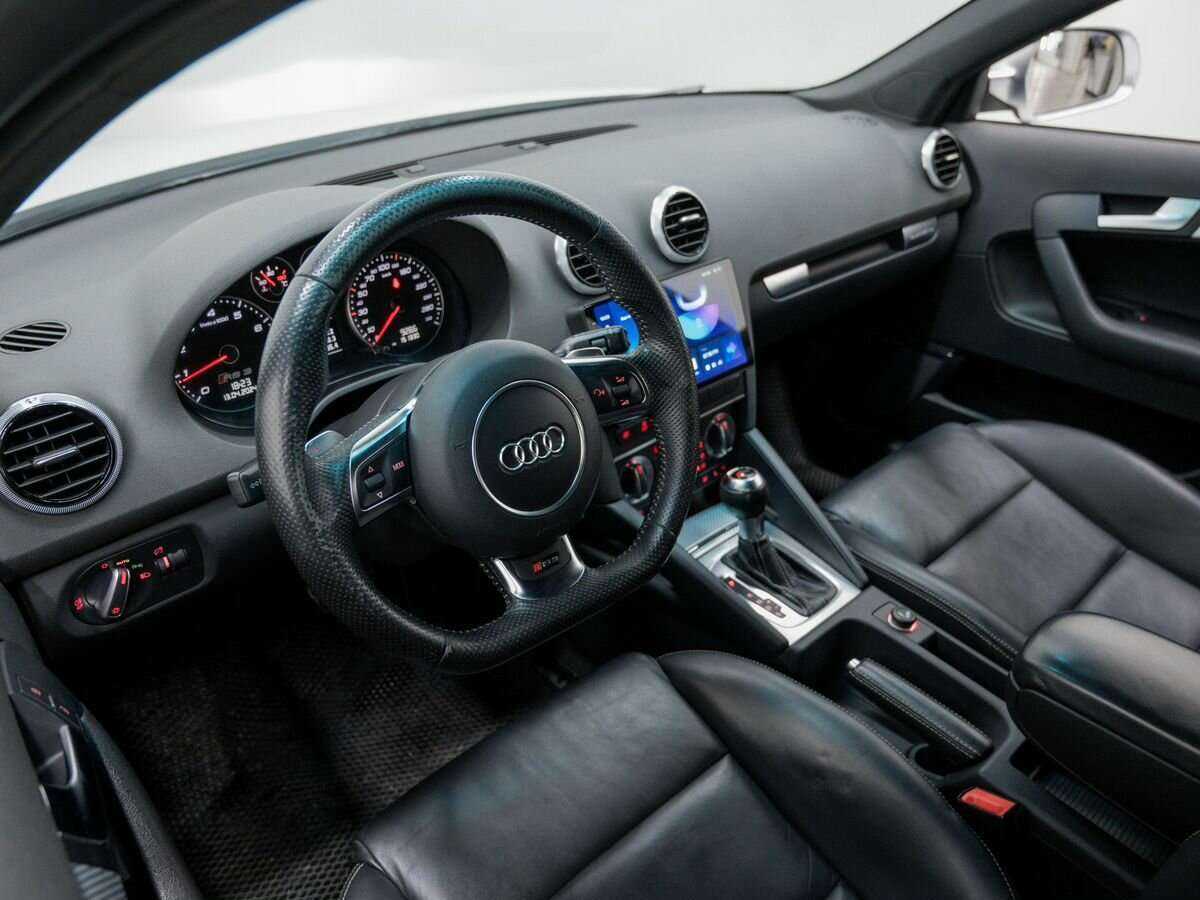 Audi RS 3 с пробегом — 2012 год. Фото: #11