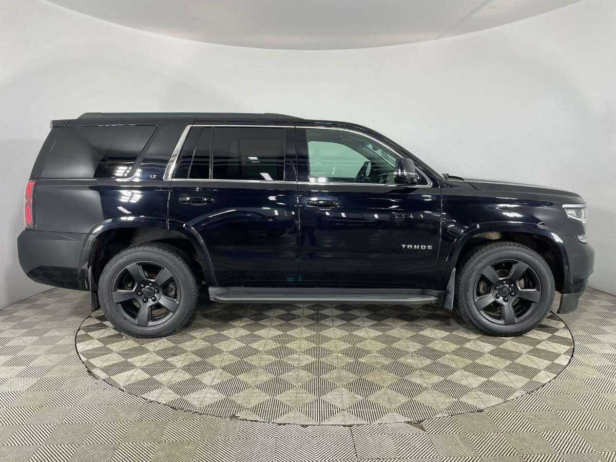 Chevrolet Tahoe с пробегом — 2017 год. Фото: #3