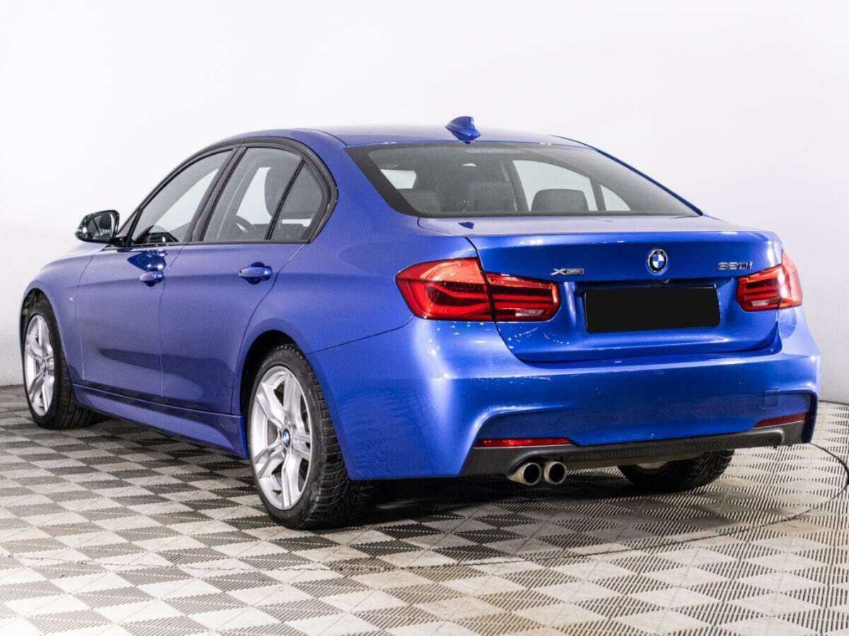 BMW 3 серии с пробегом — 2018 год. Фото: #6