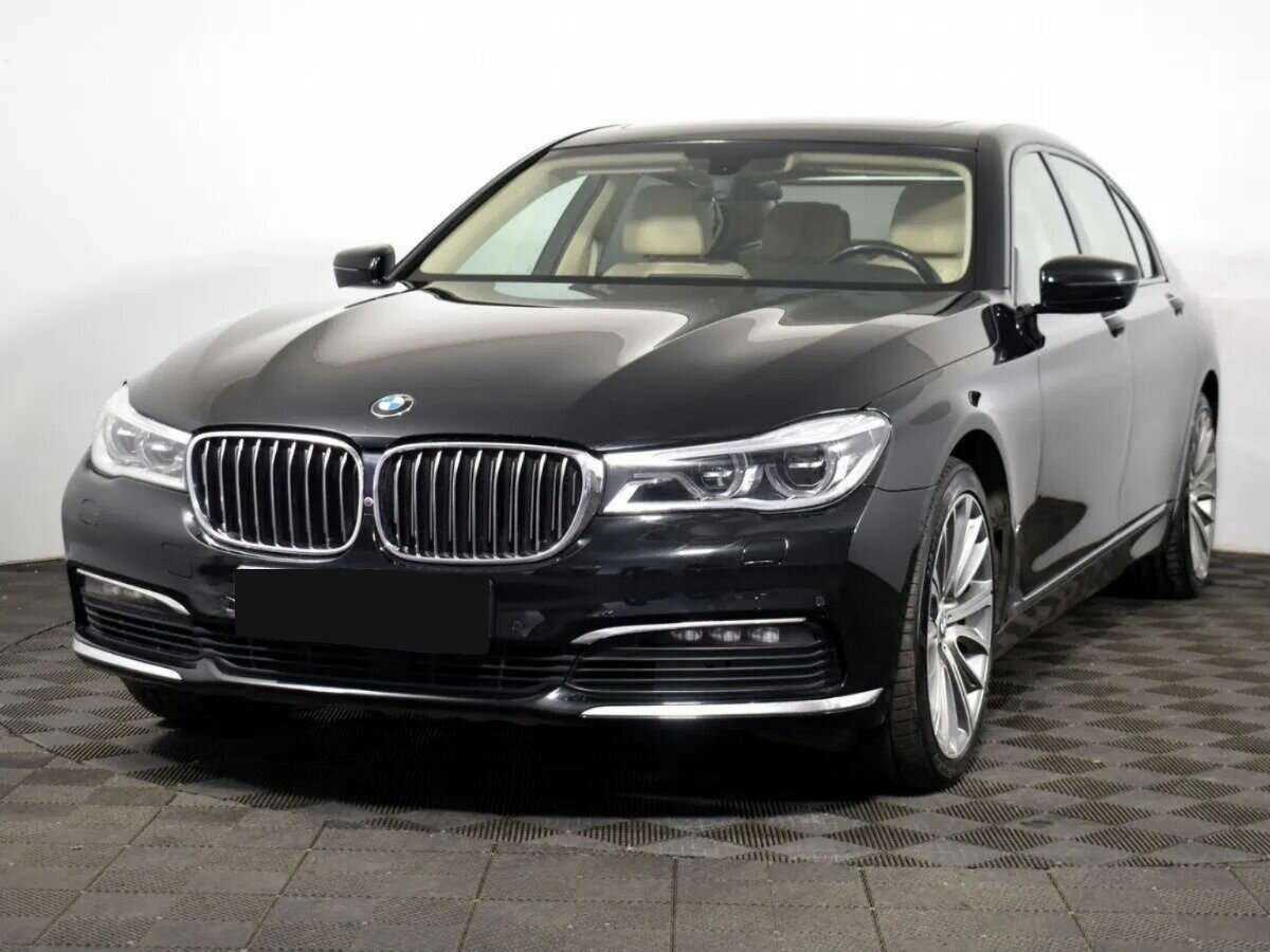 BMW 7 серии с пробегом — 2017 год. Фото: #0