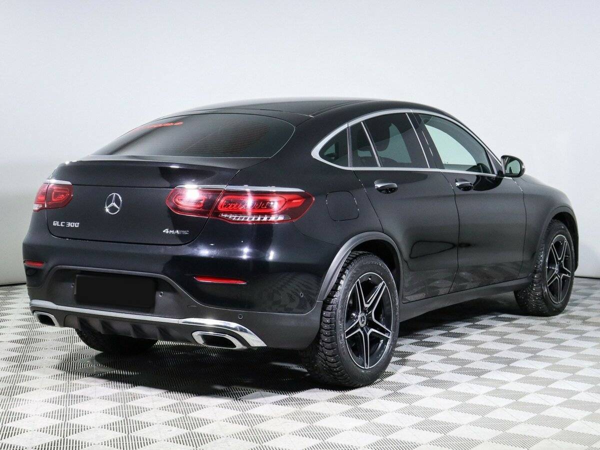 Mercedes-Benz GLC Coupe с пробегом — 2021 год. Фото: #3