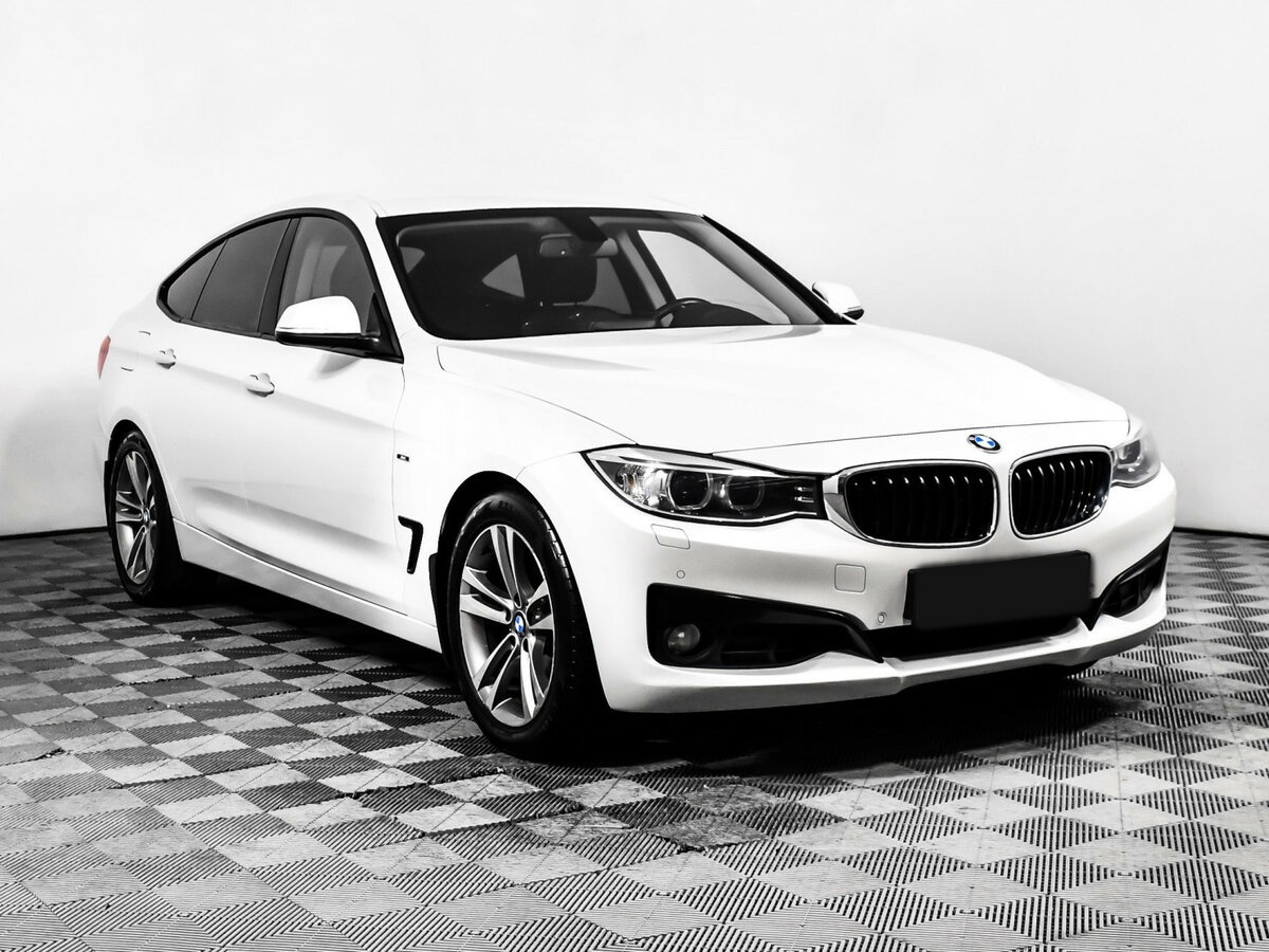 BMW 3 серии с пробегом — 2015 год. Фото: #2