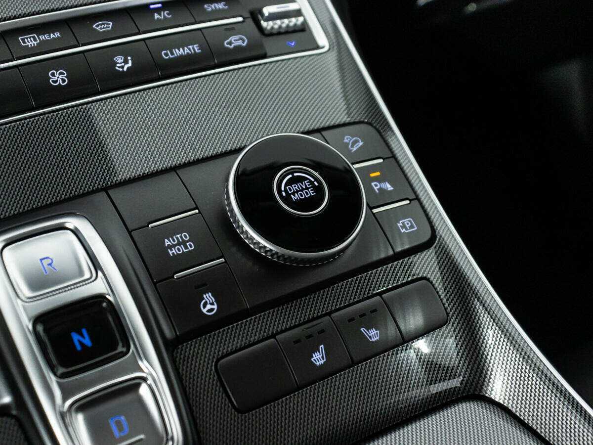 Hyundai Santa Fe с пробегом — 2021 год. Фото: #18