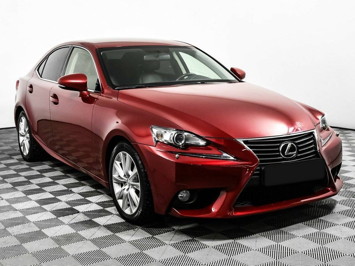 Lexus IS с пробегом — 2014 год. Фото: #2