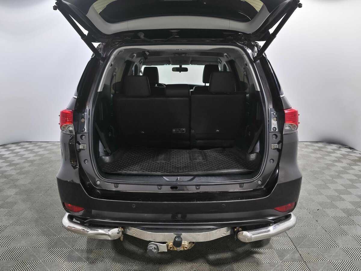 Toyota Fortuner с пробегом — 2017 год. Фото: #21