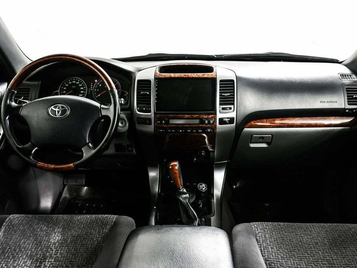 Toyota Land Cruiser Prado с пробегом — 2008 год. Фото: #10