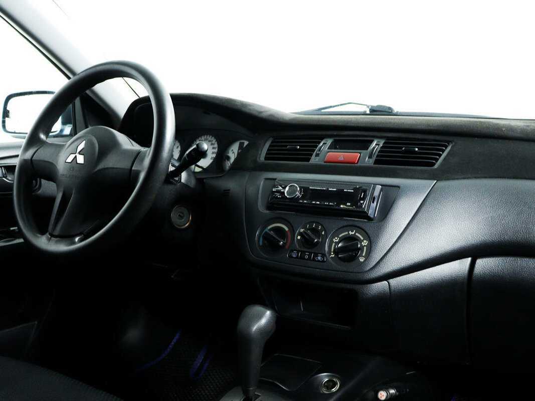Mitsubishi Lancer с пробегом — 2007 год. Фото: #8