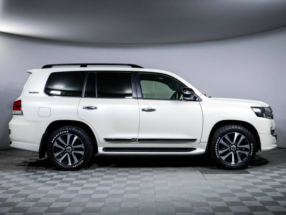 Toyota Land Cruiser с пробегом — 2019 год. Фото: #3