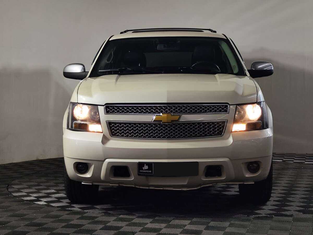 Chevrolet Tahoe с пробегом — 2012 год. Фото: #1