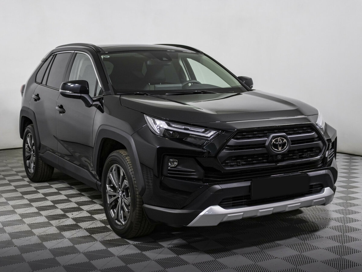 Toyota RAV4 с пробегом — 2024 год. Фото: #2
