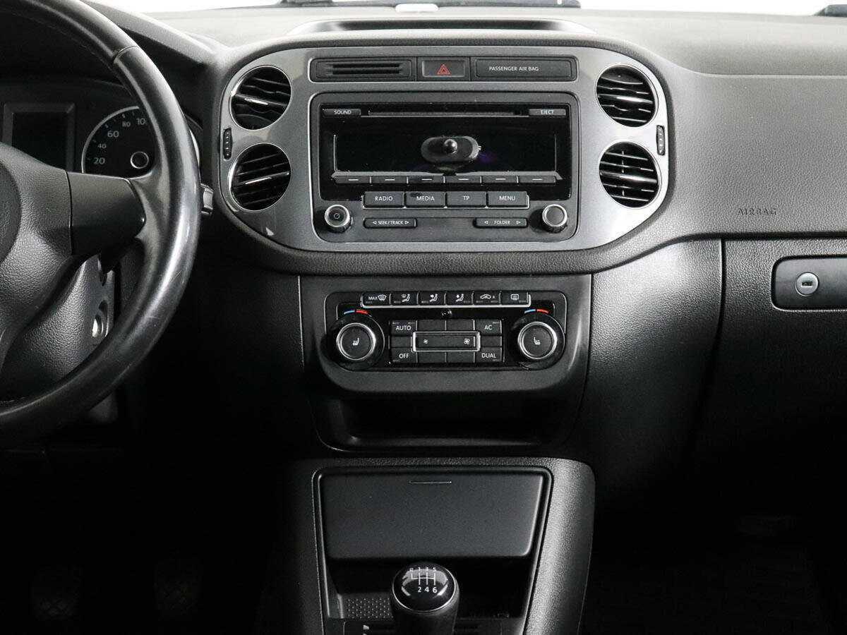 Volkswagen Tiguan с пробегом — 2011 год. Фото: #10