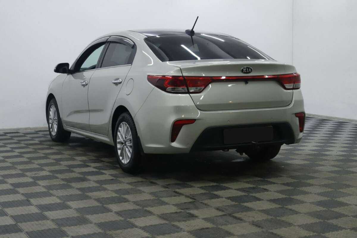 Kia Rio с пробегом — 2019 год. Фото: #1