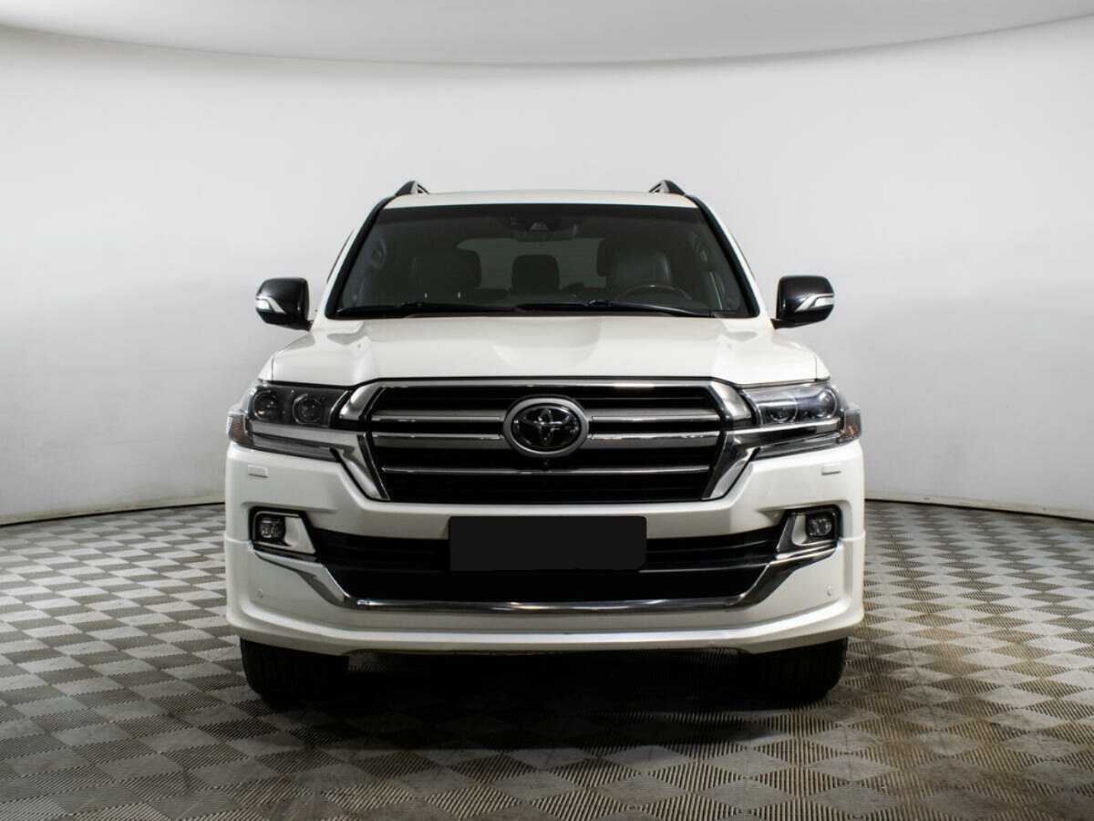 Toyota Land Cruiser с пробегом — 2019 год. Фото: #1
